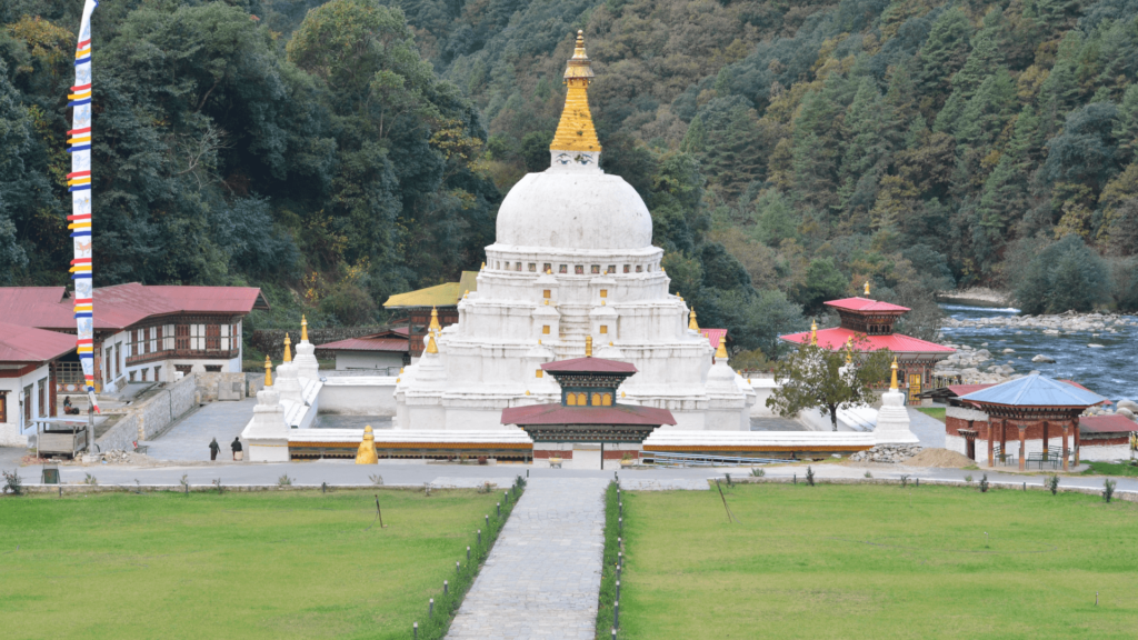 Chorten Kora in Trashiyangtse